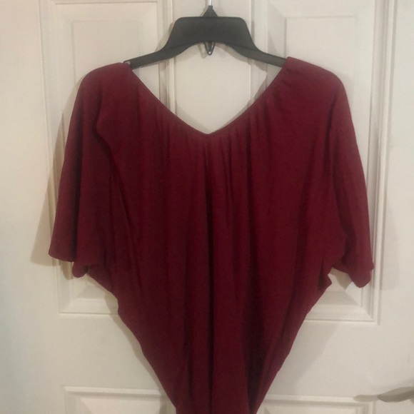 Red top - Picture 6 of 7